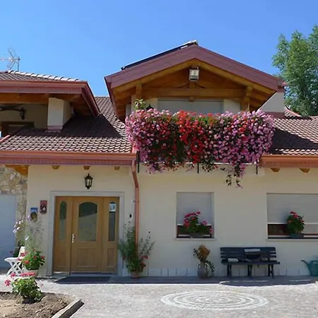 Agritur Vista 3* Revò